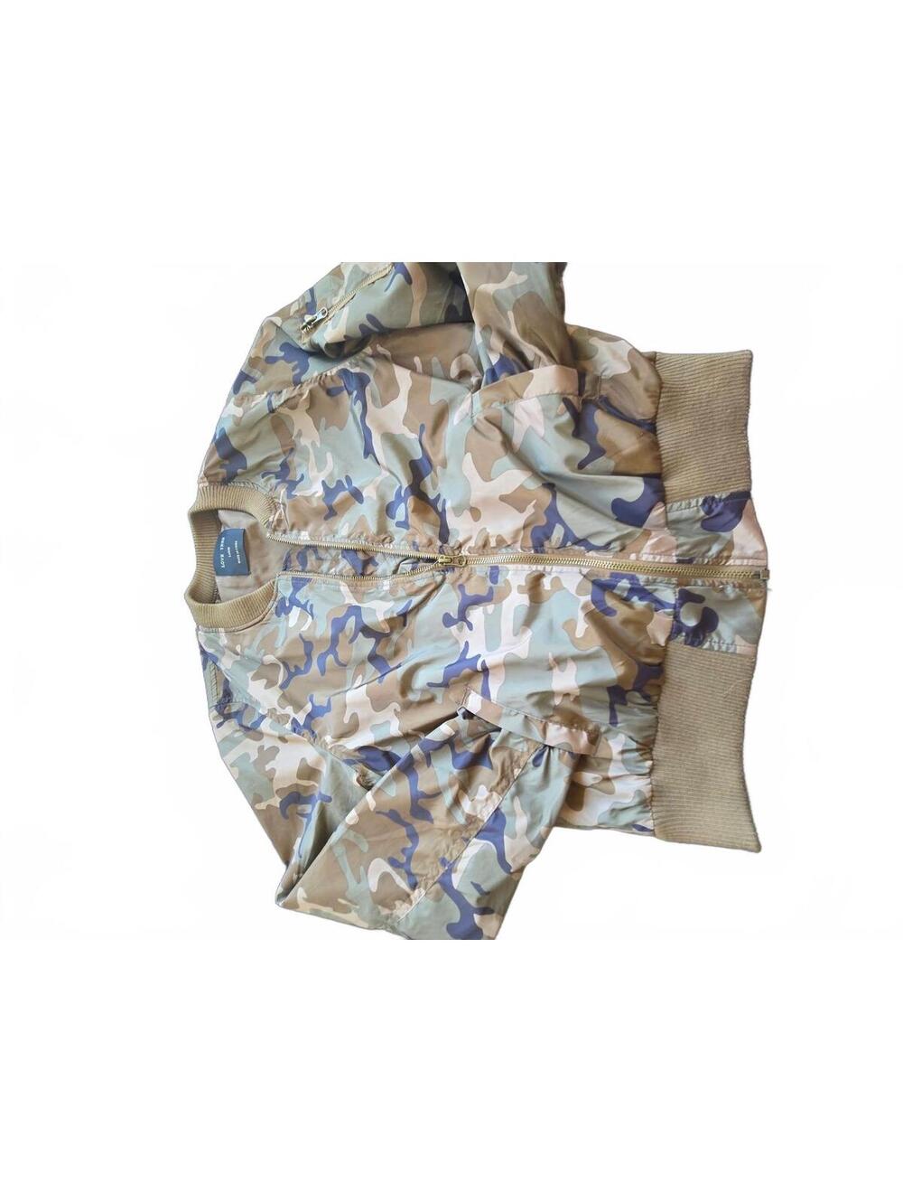 Camo love tree bomber jacket Sz large